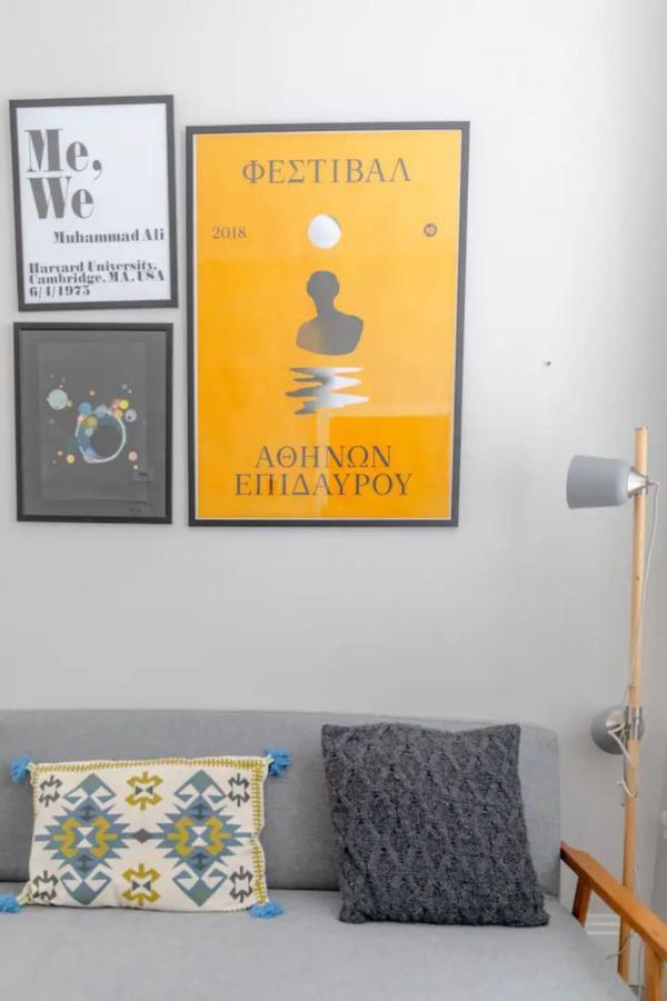 Chic 1bd Flat Wpatio - 2 Mins From Baron's Court! London
